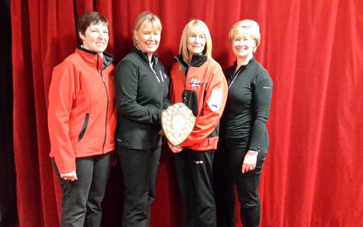 Margaret Agnew wins the Mair Shield